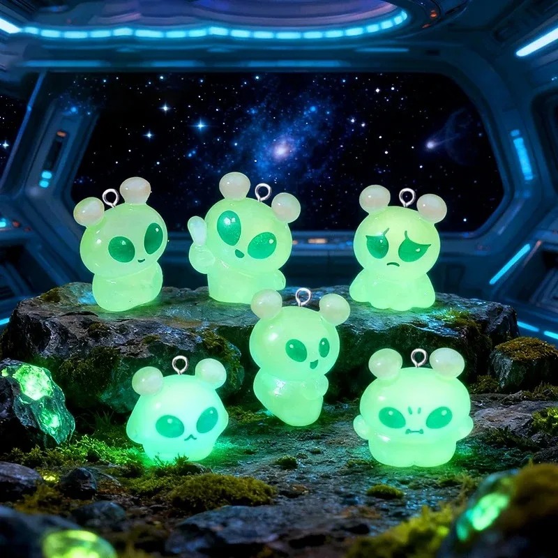 10Pcs Cute Mini Green Alien Re - Resin Art Materials Kit recensie en prijs